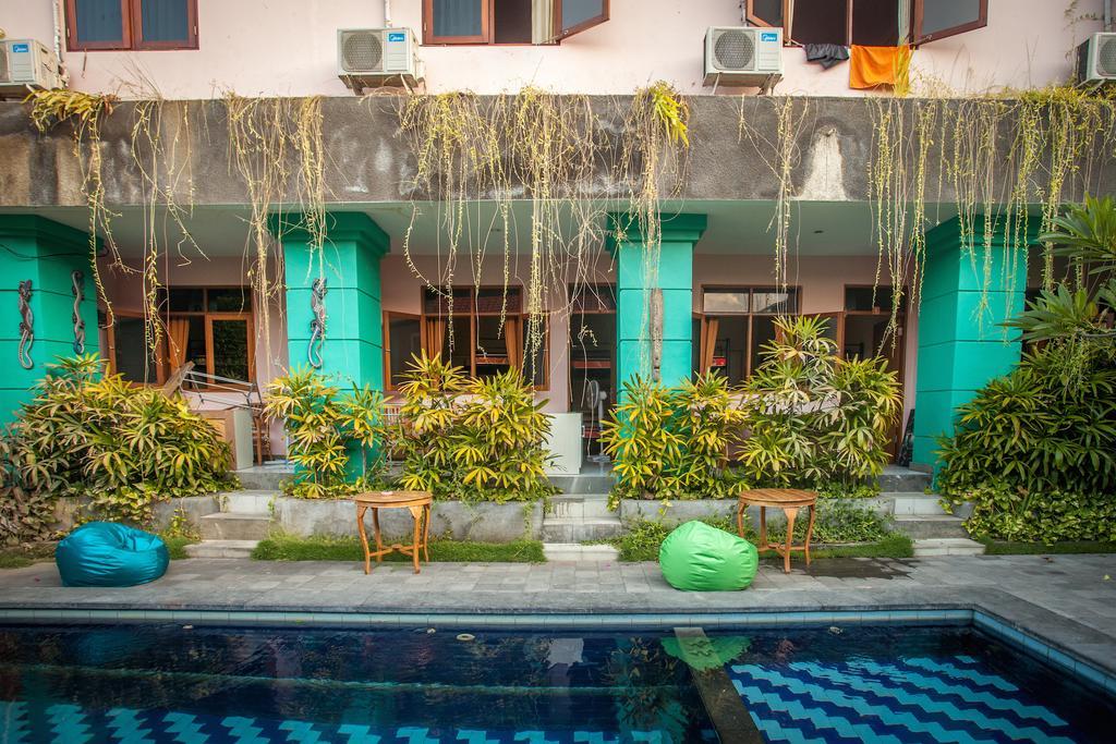Hostel Funky Monkey Bali *