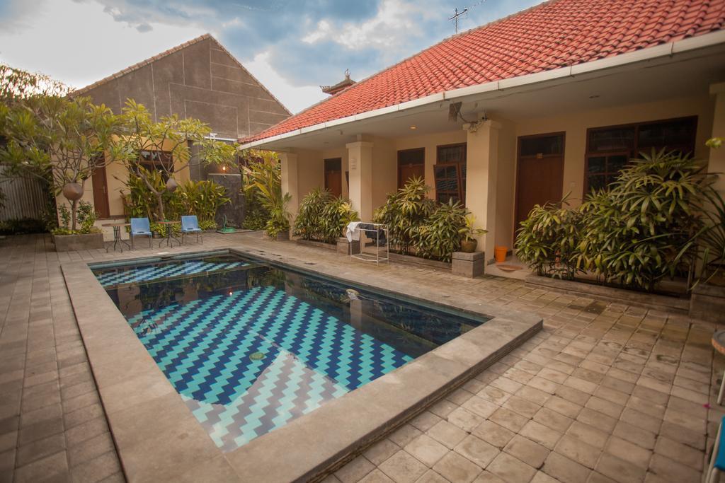 Funky Monkey Bali Hostel *